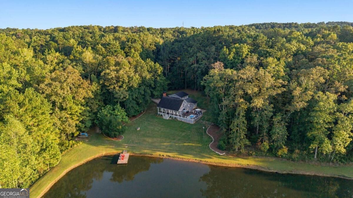 4250 Flint Hill Road Se Property Photo 1