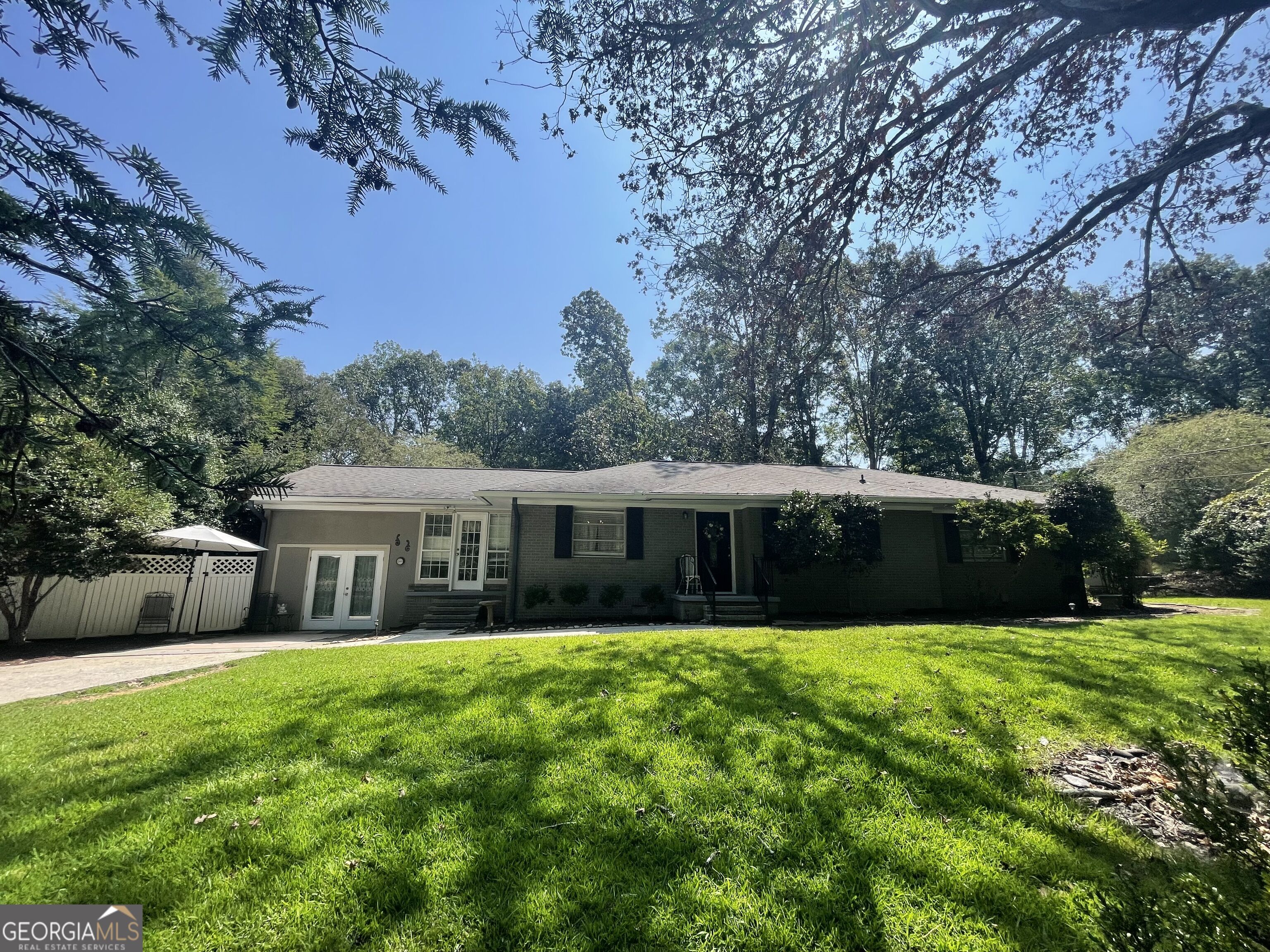 453 Oakland Drive Property Photo 1