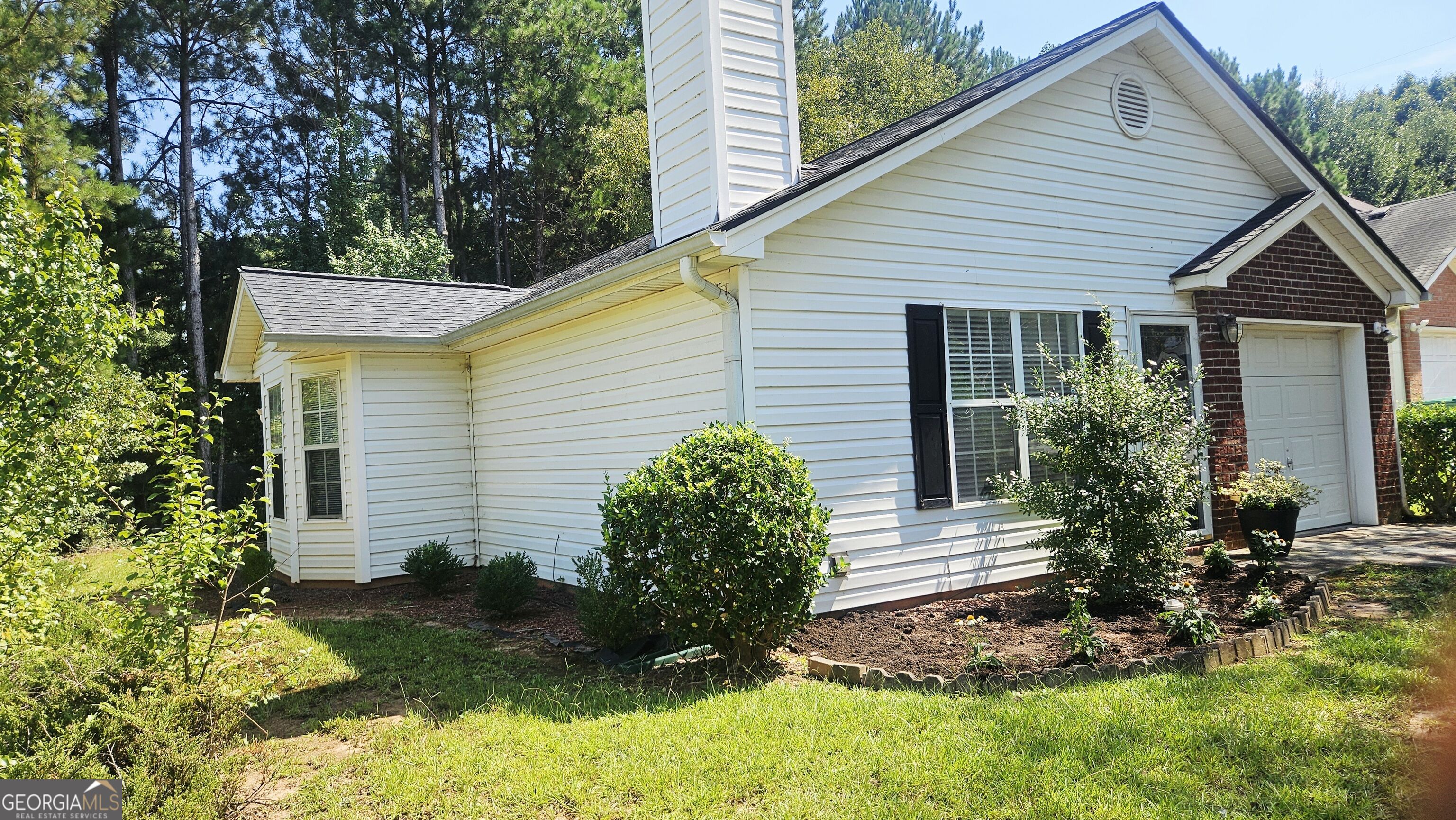 4384 Chestnut Oaks Trace Property Photo 3