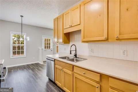 762 Commerce Boulevard Property Photo 3