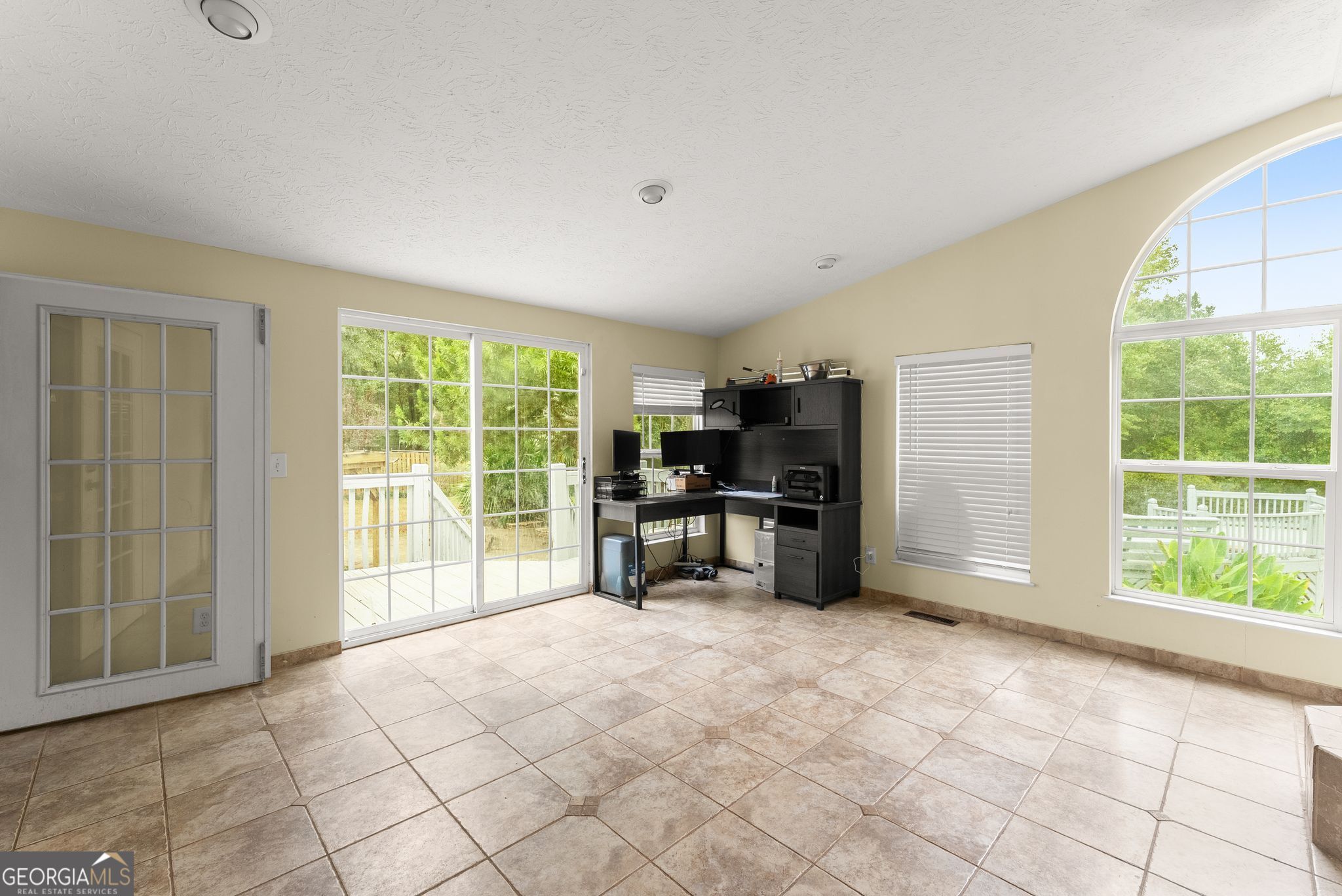 176 Woodpecker Lane Property Photo 32
