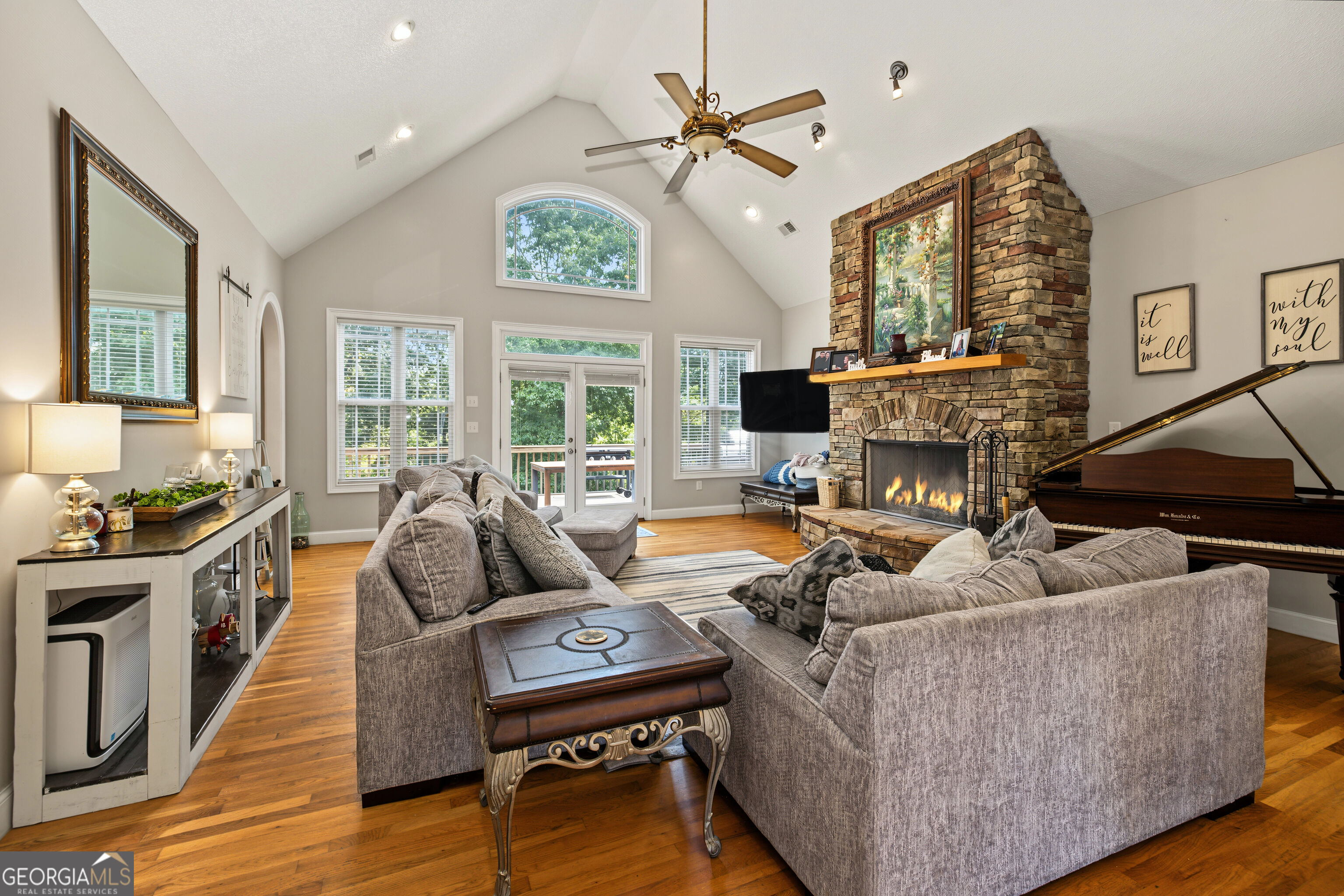 553 Bud Davis Road Property Photo 8