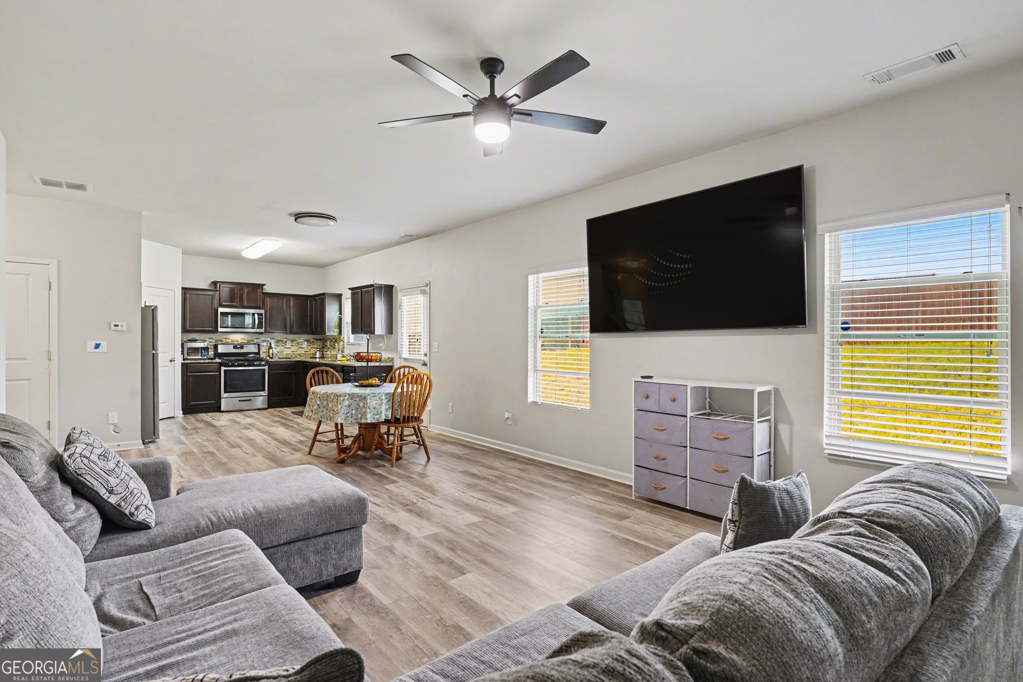 2344 Clapton Court Property Photo 6
