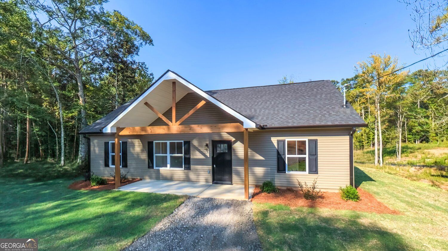 182 Arbacoochee Road Property Photo 1