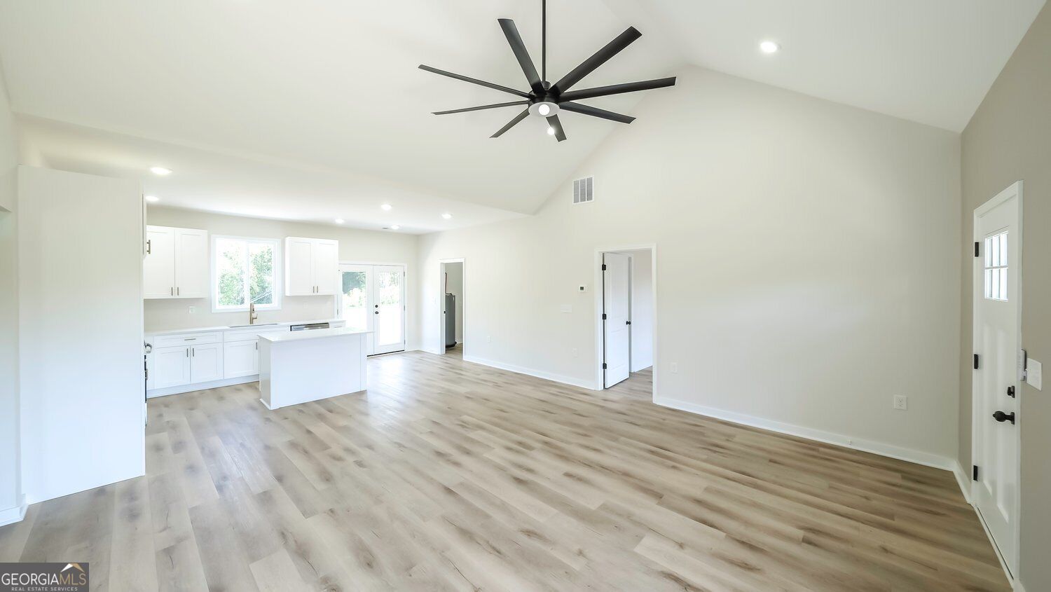 182 Arbacoochee Road Property Photo 6