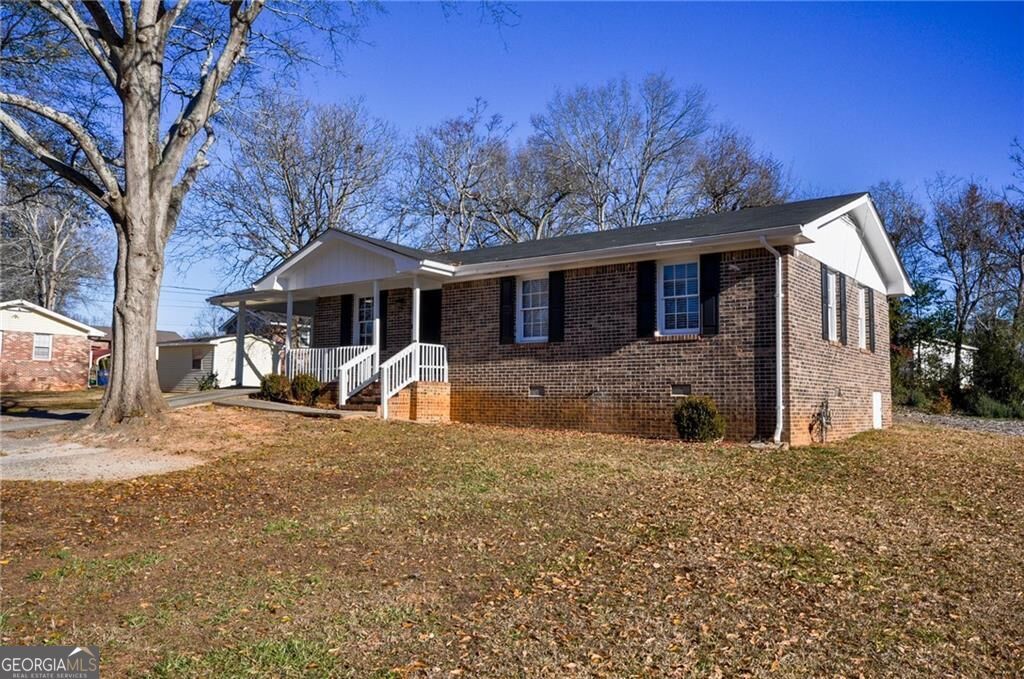 200 Capitol Avenue Property Photo 2