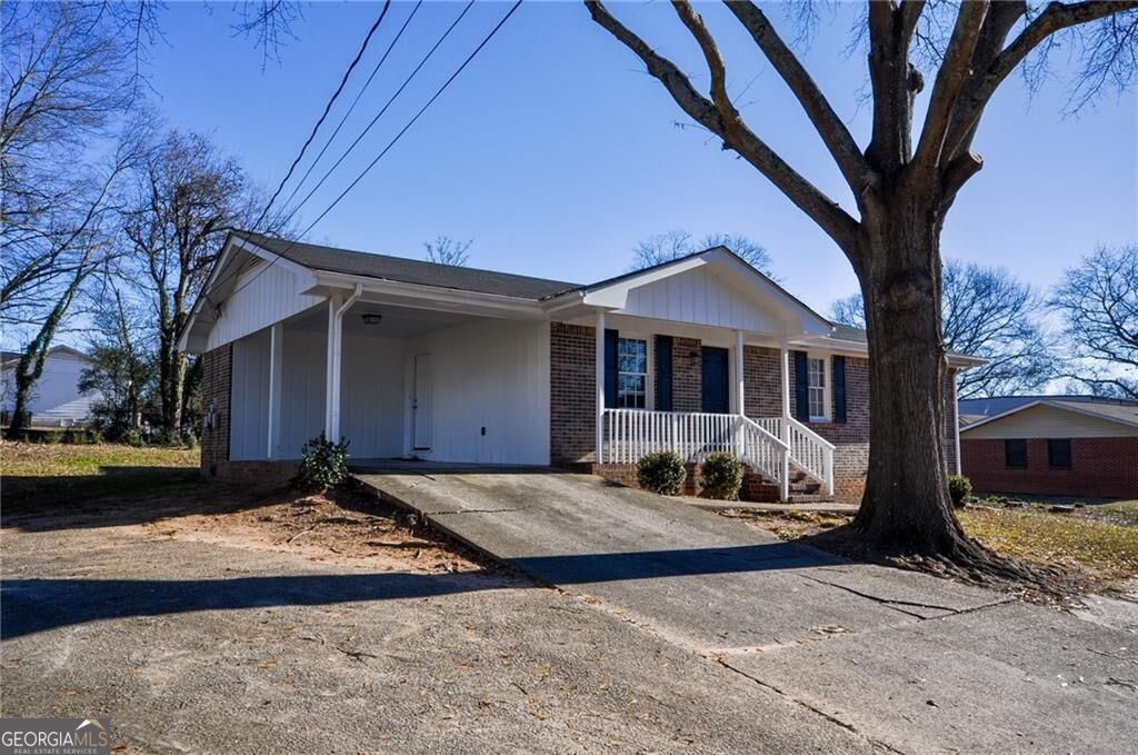 200 Capitol Avenue Property Photo 3