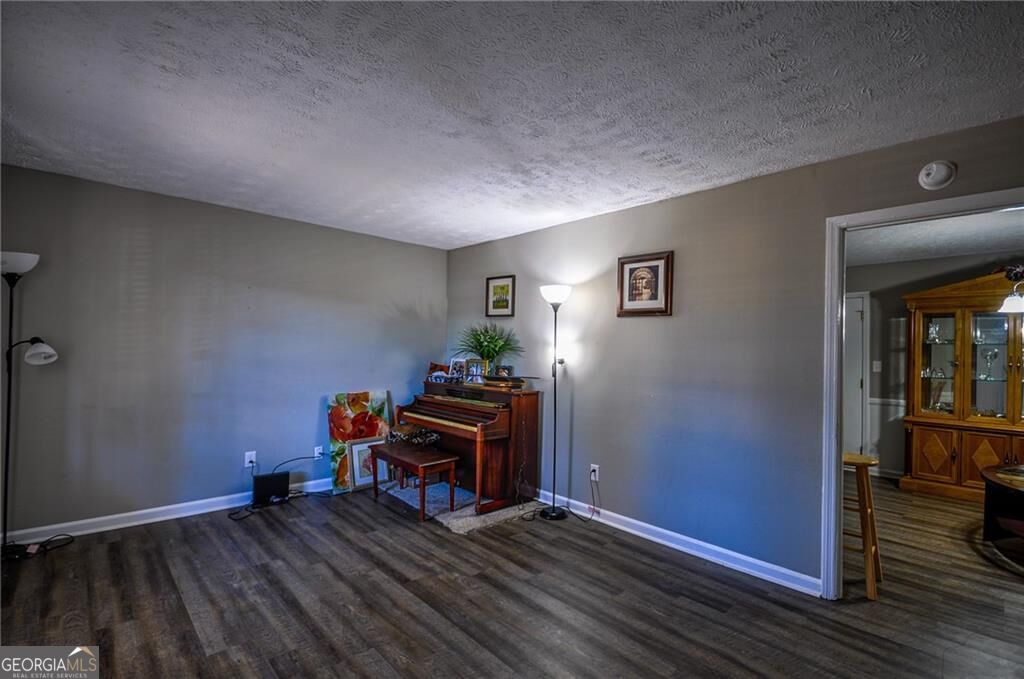 200 Capitol Avenue Property Photo 4