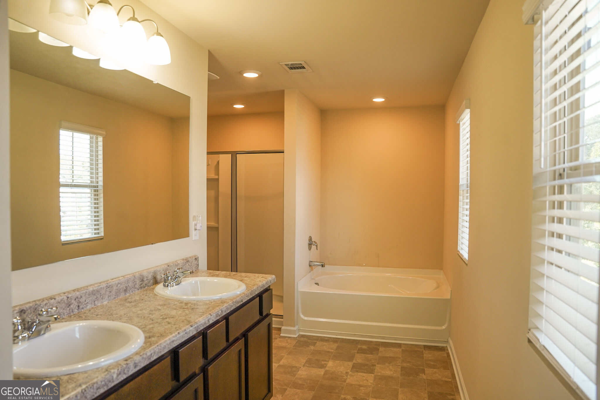 346 Maple Brook Drive Property Photo 31