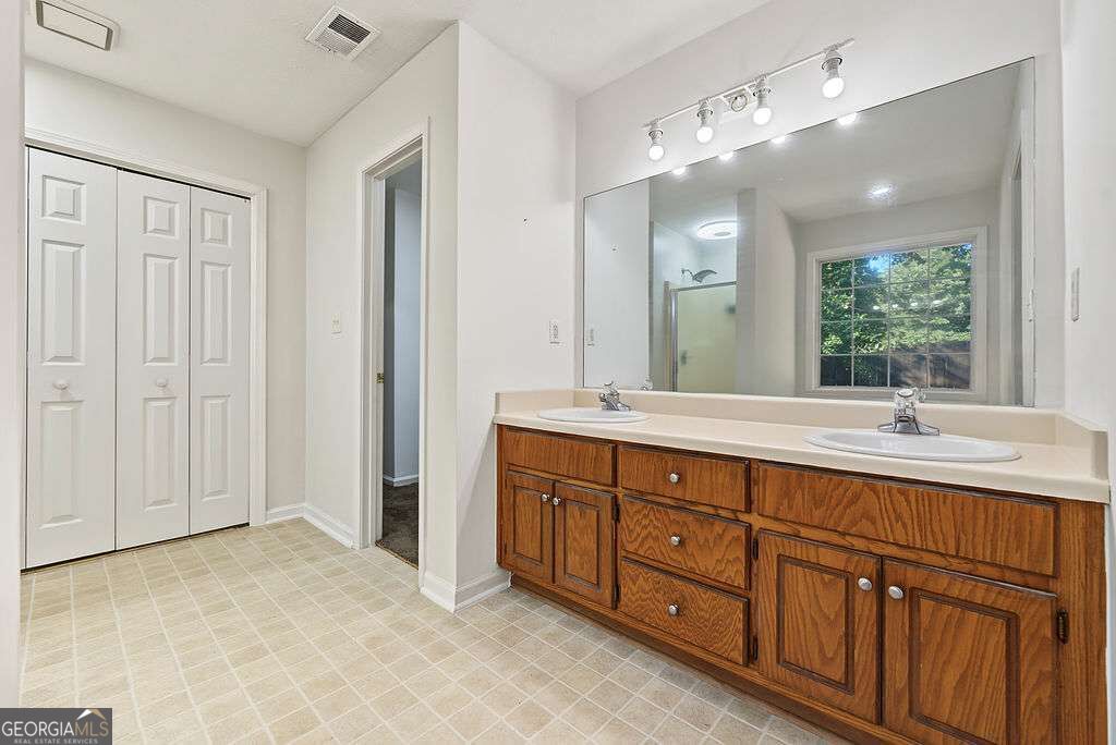 25 Cliff Court Property Photo 20