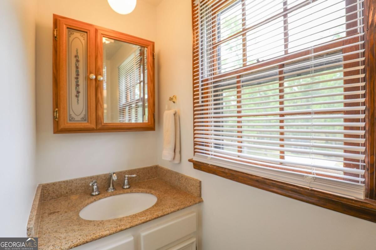 321 S Steele Bridge Road Property Photo 17