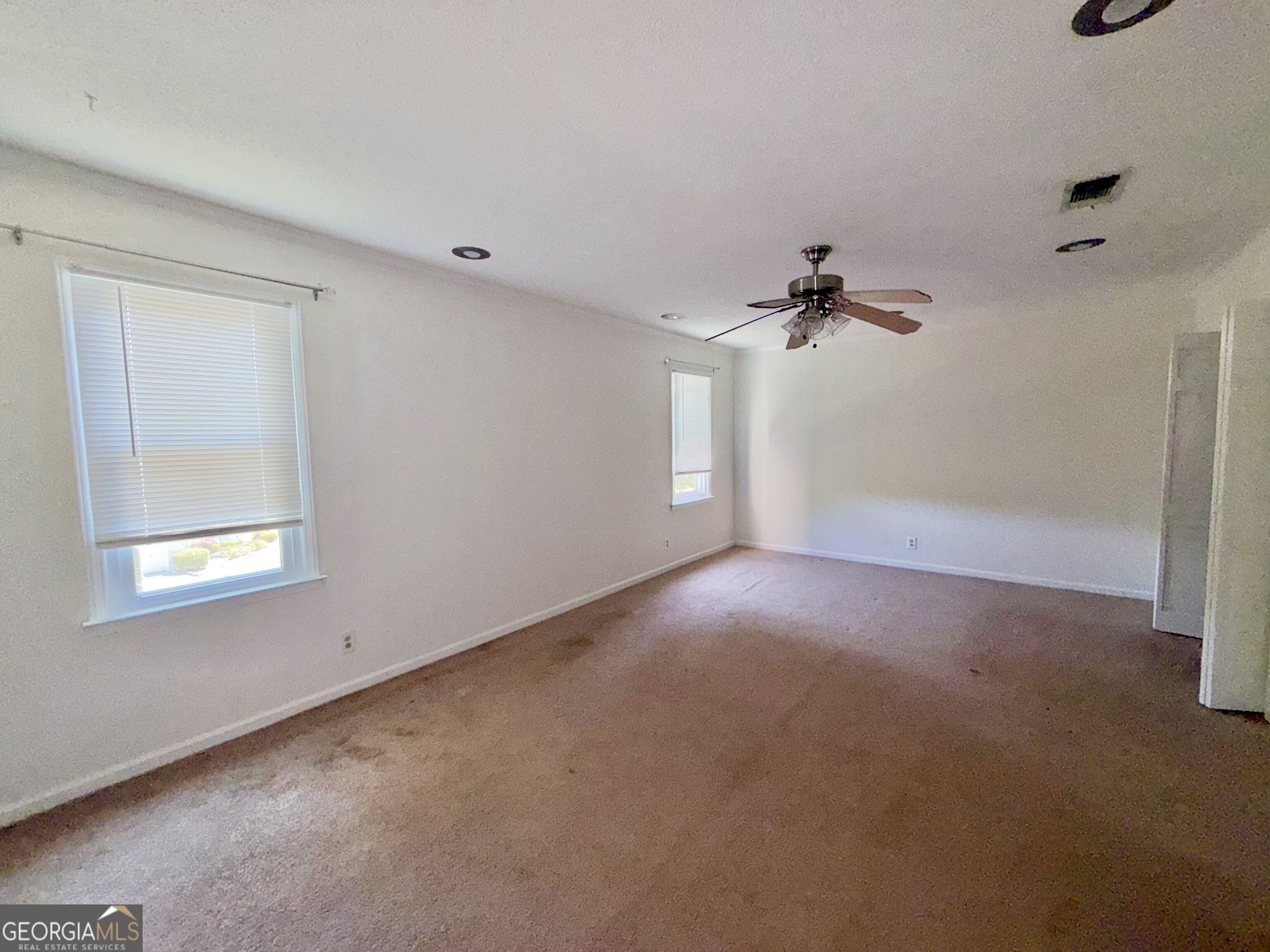 3641 W Point Circle Property Photo 5