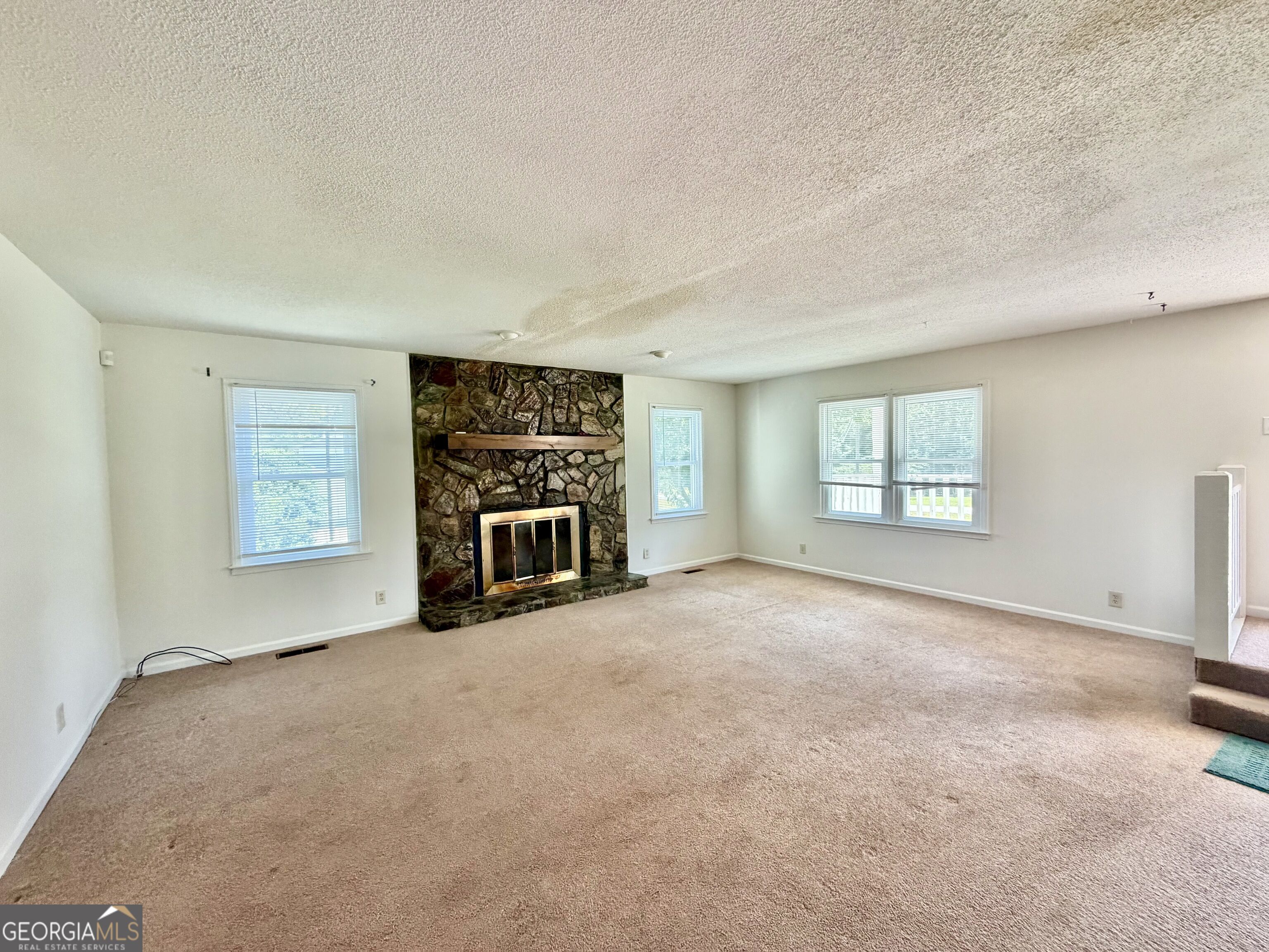 3641 W Point Circle Property Photo 8