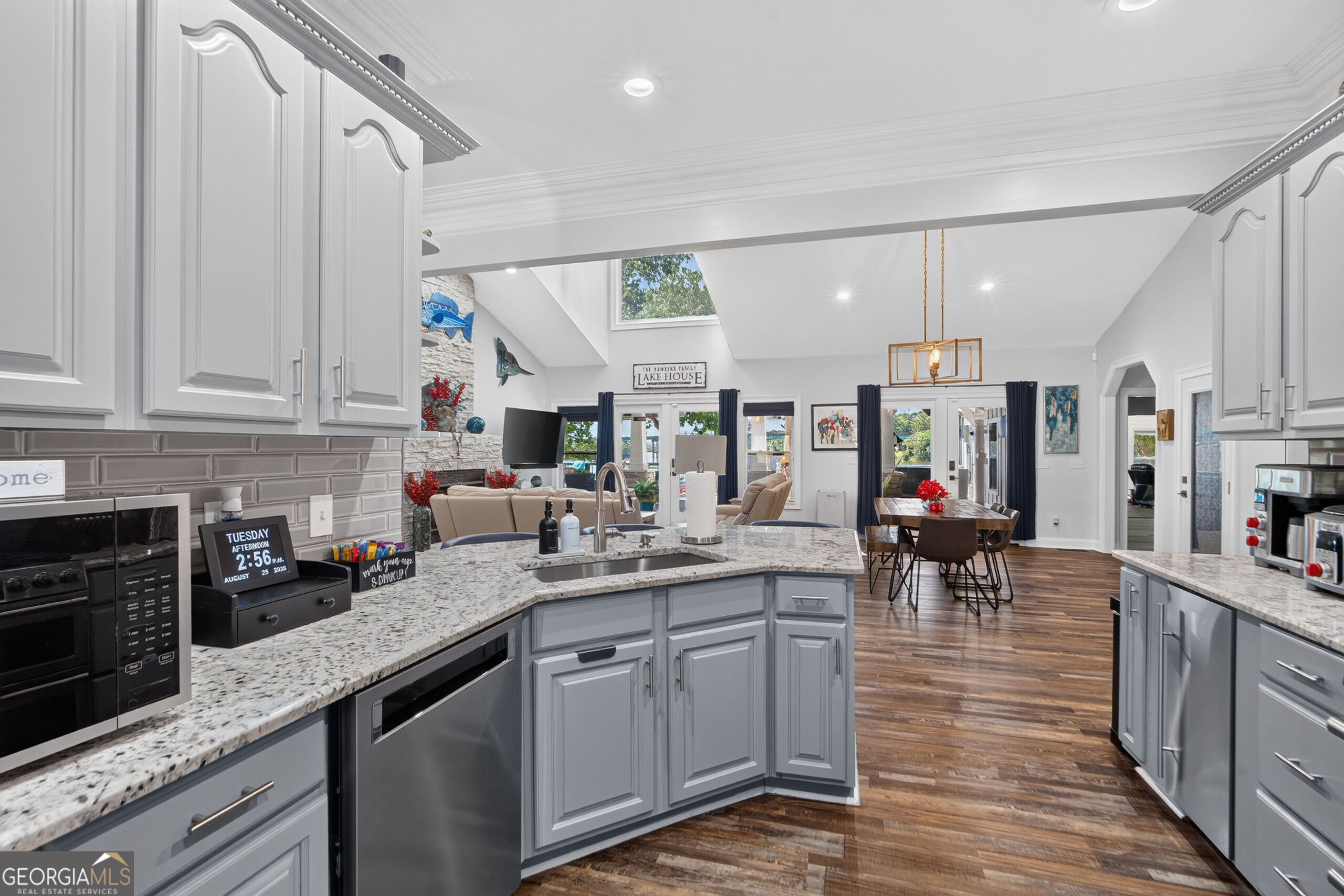 3465 River Pointe Drive Property Photo 12