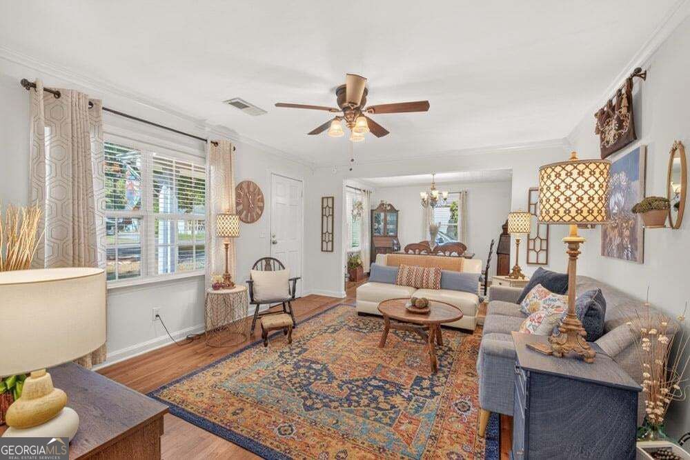 1013 S Madison Avenue Property Photo 8