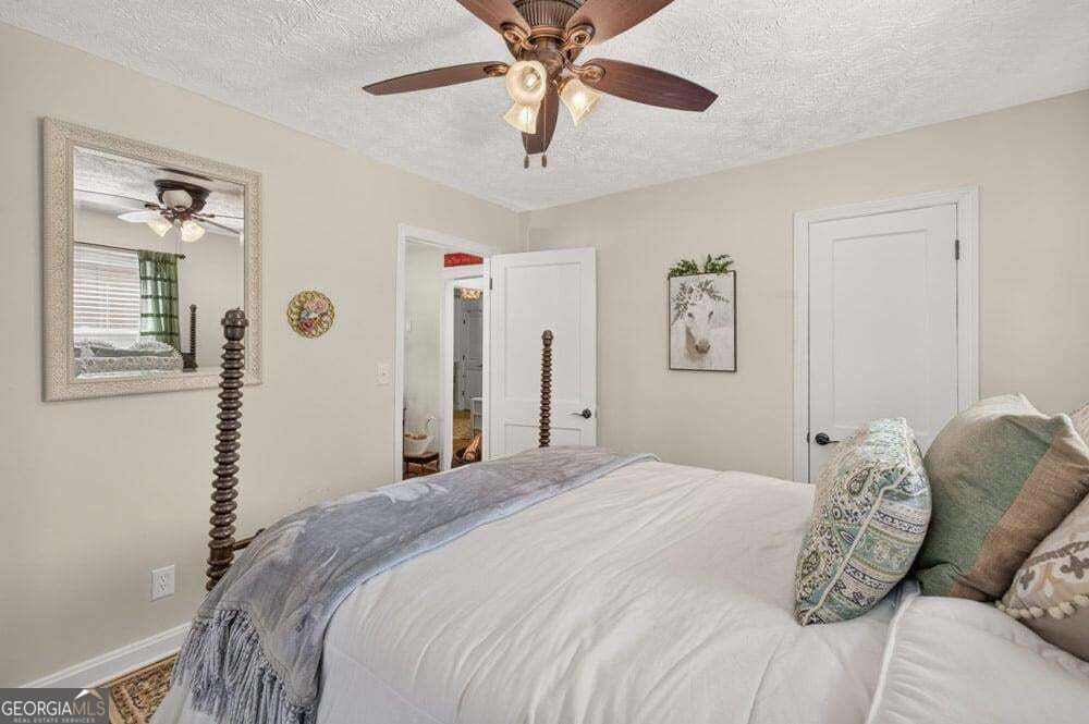 1013 S Madison Avenue Property Photo 16