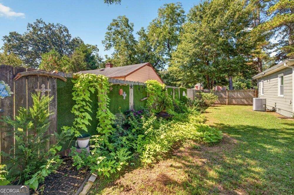 1013 S Madison Avenue Property Photo 32