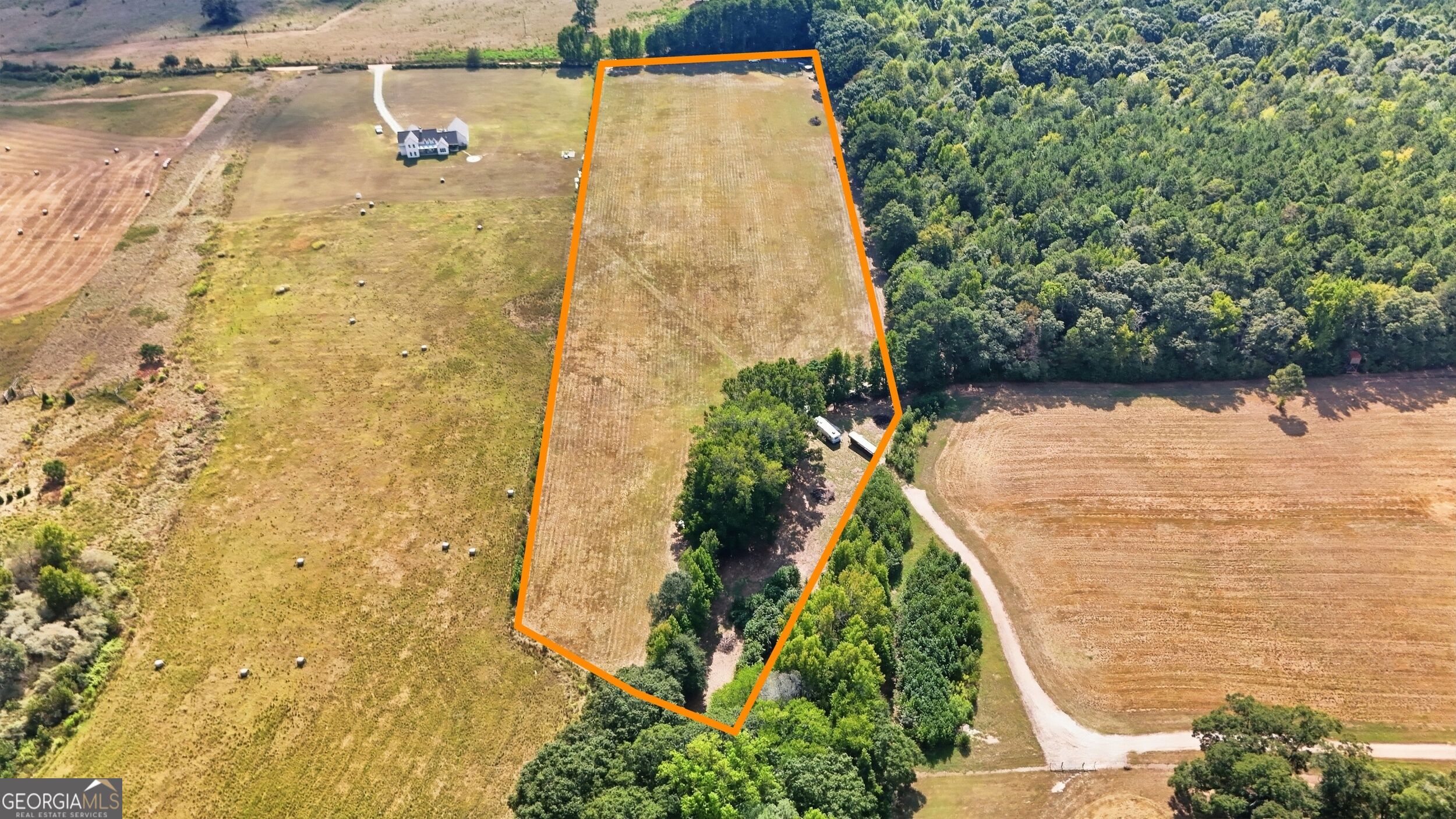 653 Spears Road Property Photo 4