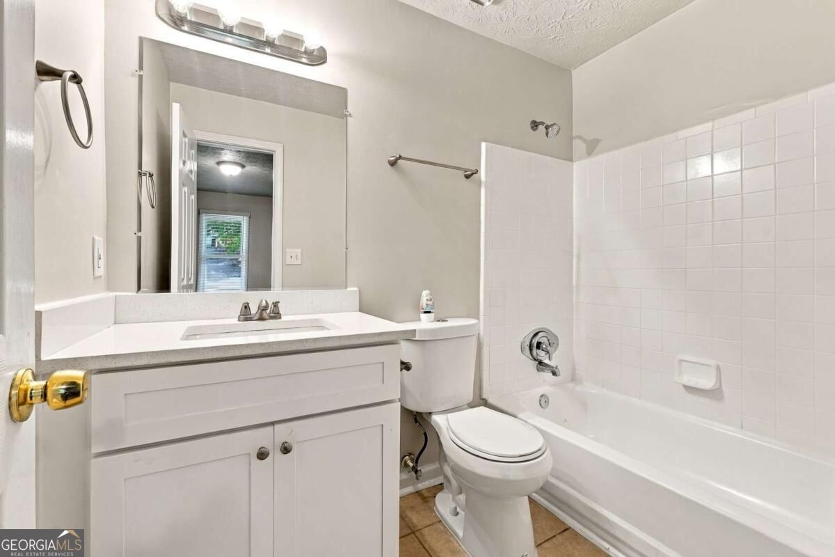 1003 Salisbury Trail Property Photo 17