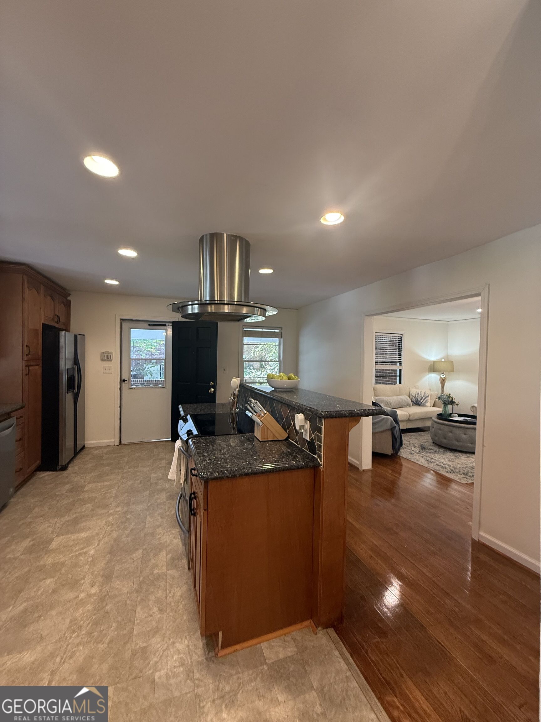 1156 Clydedale Drive Property Photo 8