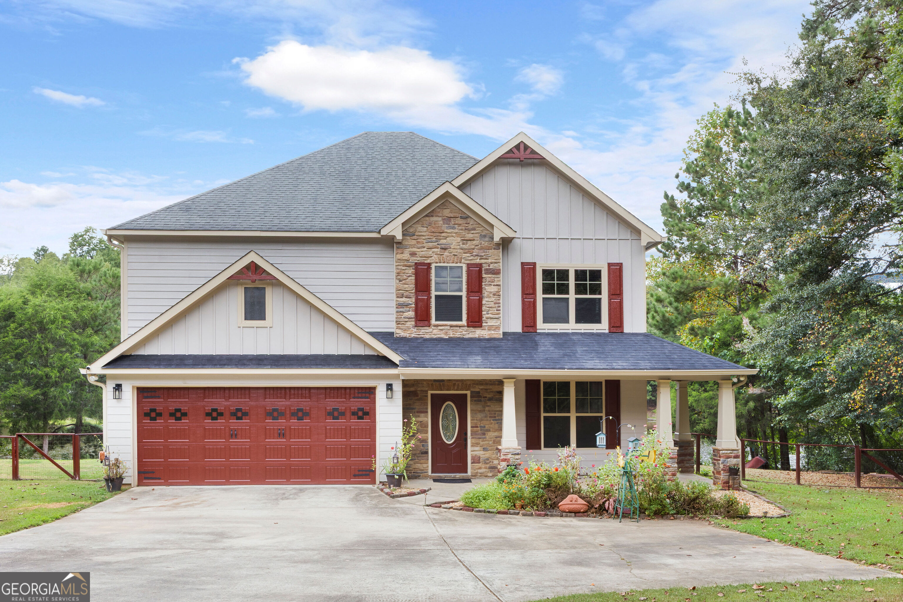 241 Spring Hill Drive Property Photo 1
