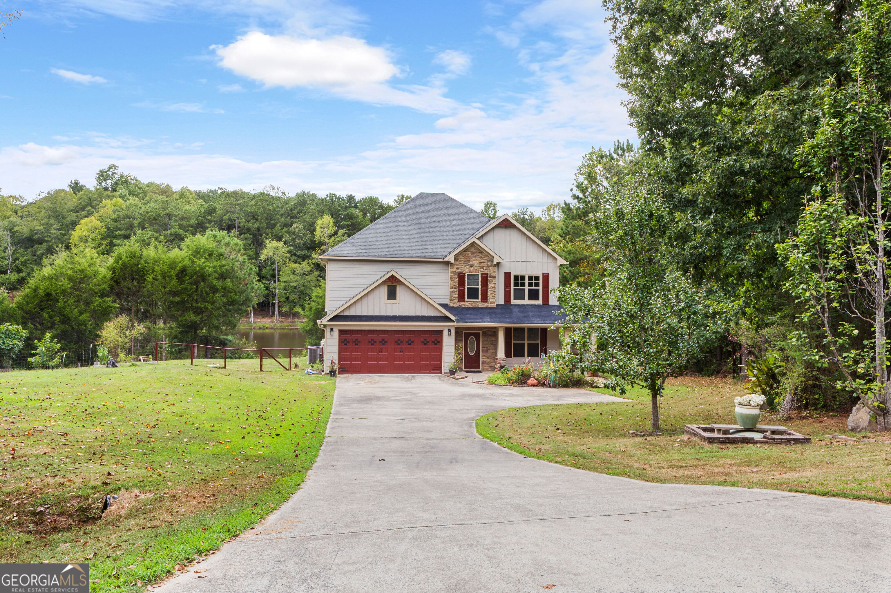 241 Spring Hill Drive Property Photo 2