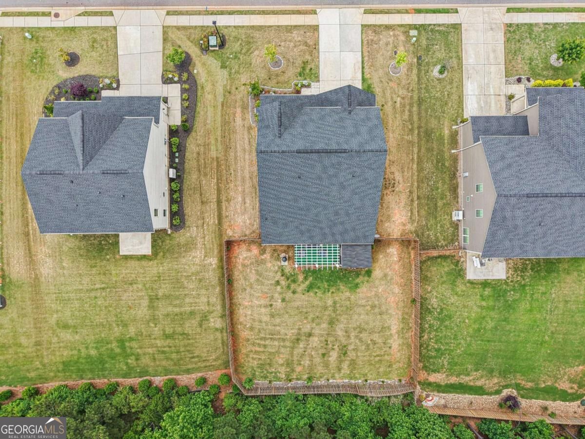 537 Daffodil Lane Property Photo 3