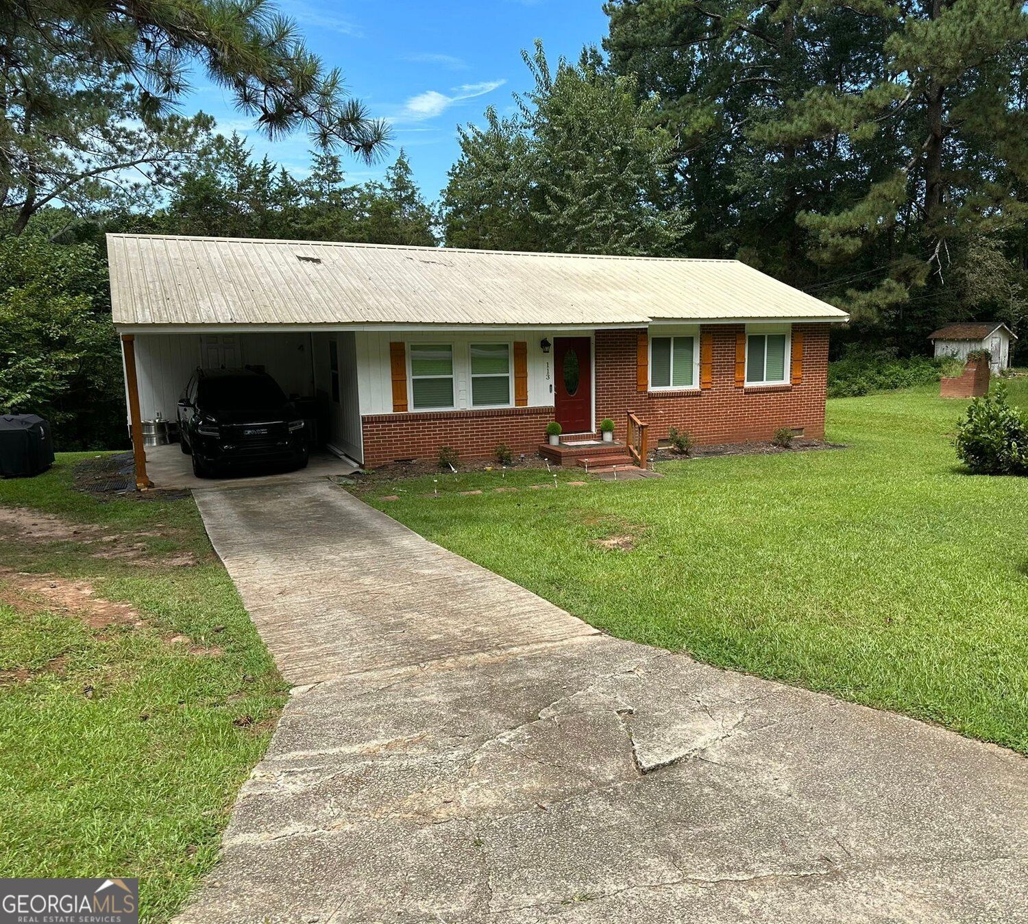 113 Pinecrest Street Property Photo 1