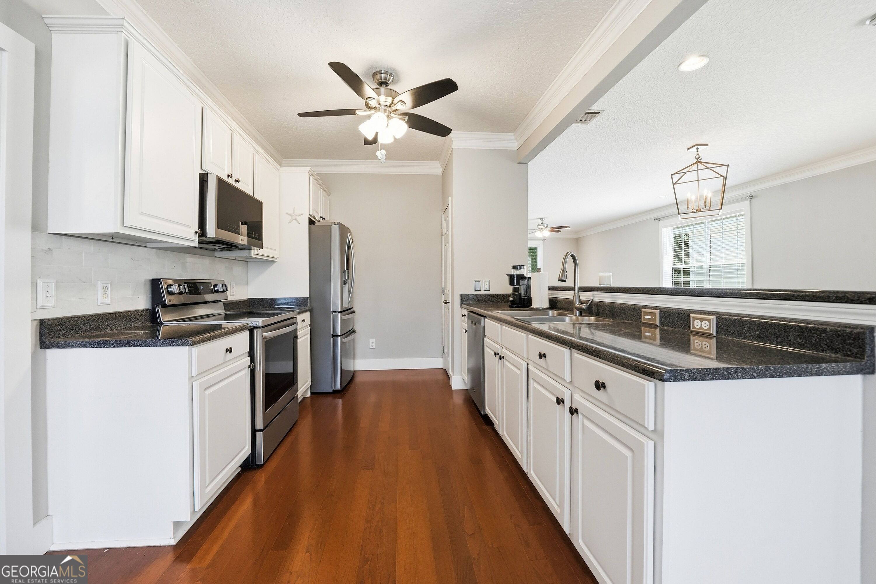 153 Drayton Circle Property Photo 4