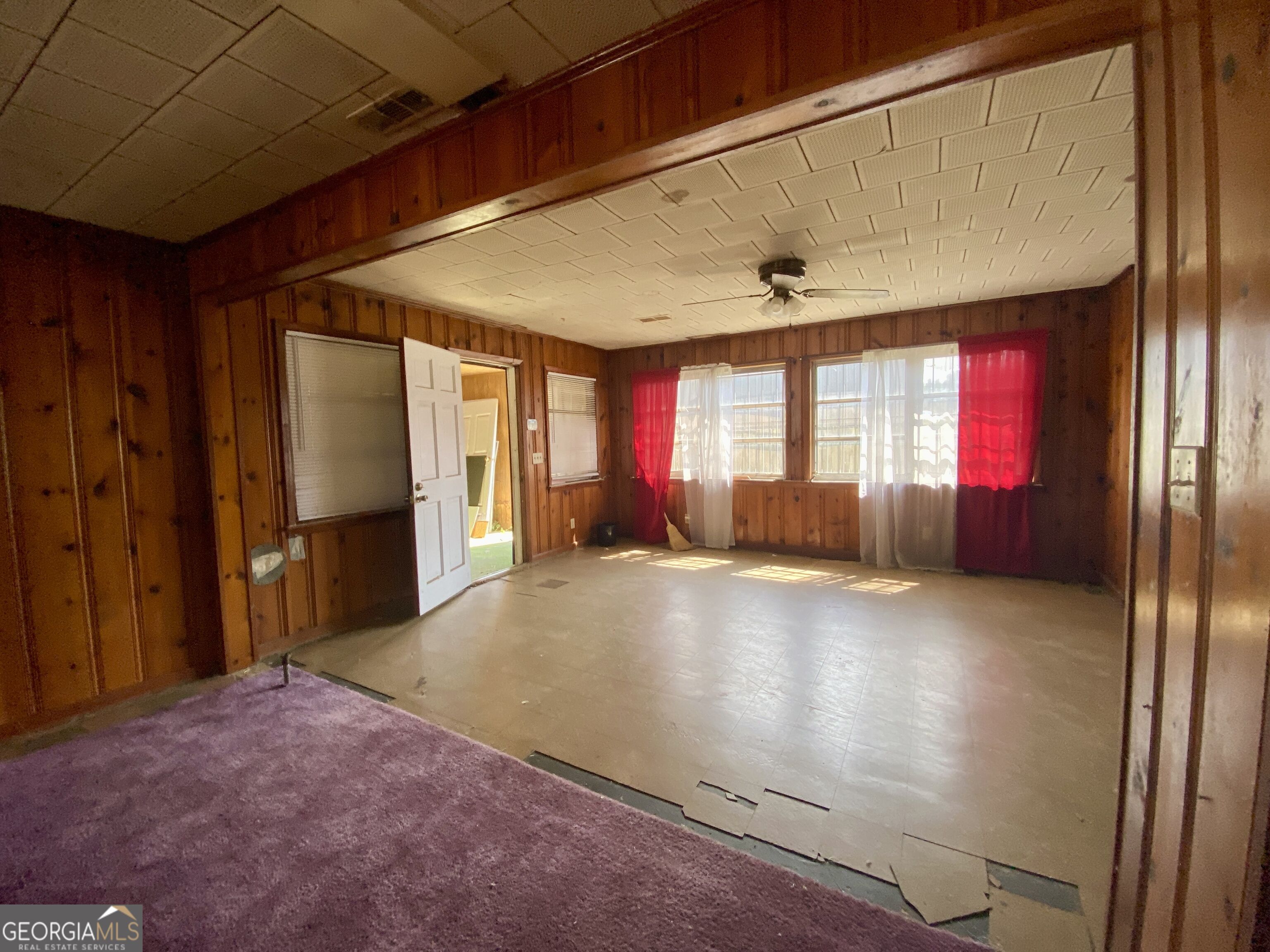 5834 N Henry Boulevard Property Photo 12