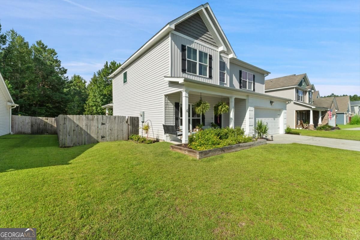 107 Green Paddock Circle Property Photo 3