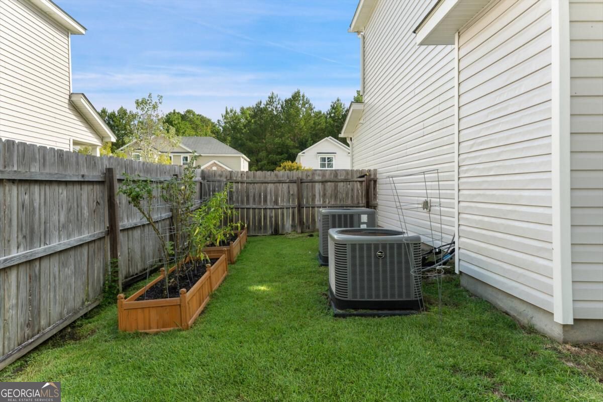 107 Green Paddock Circle Property Photo 6