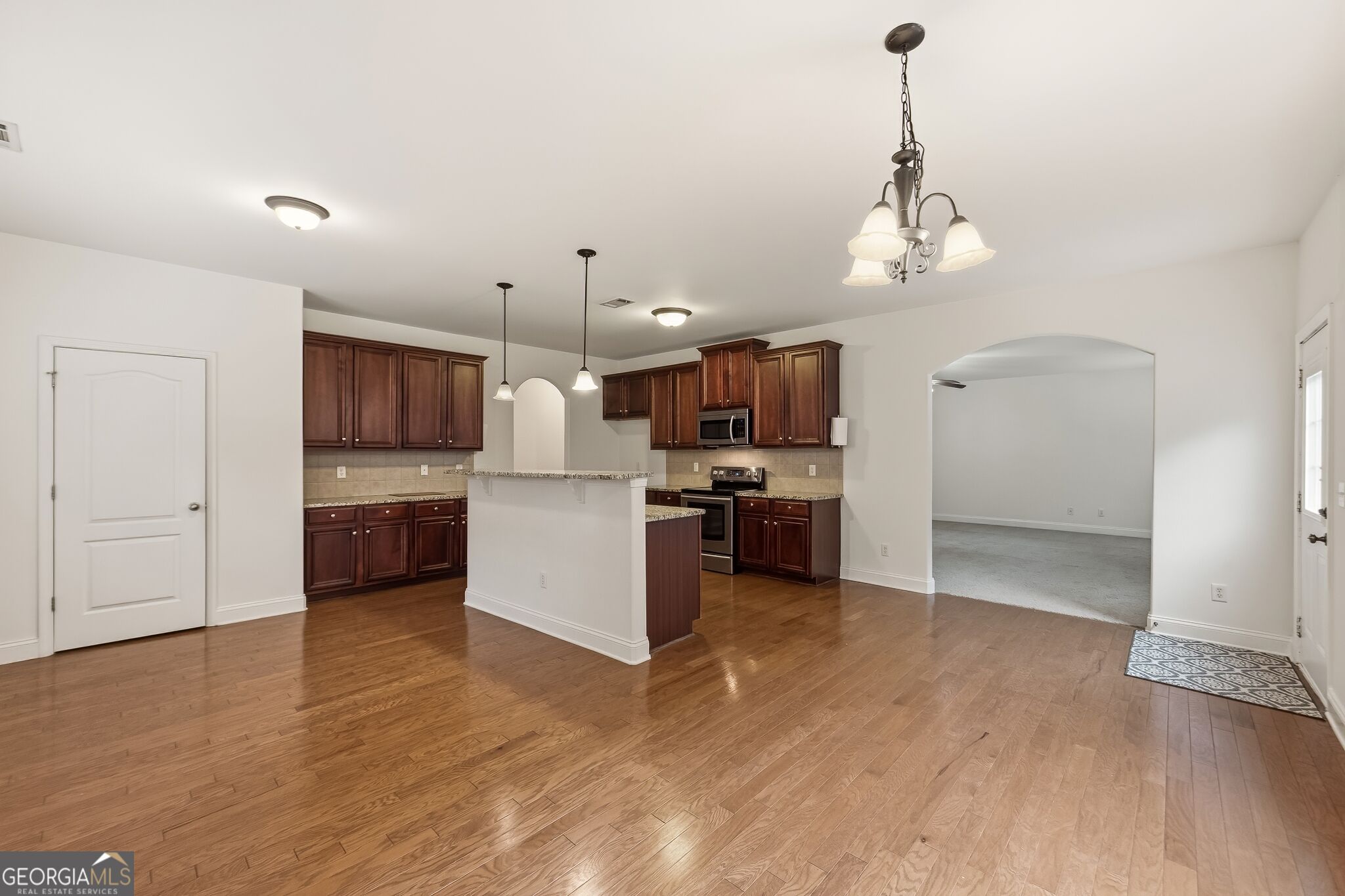 5617 Dendy Trace Property Photo 3