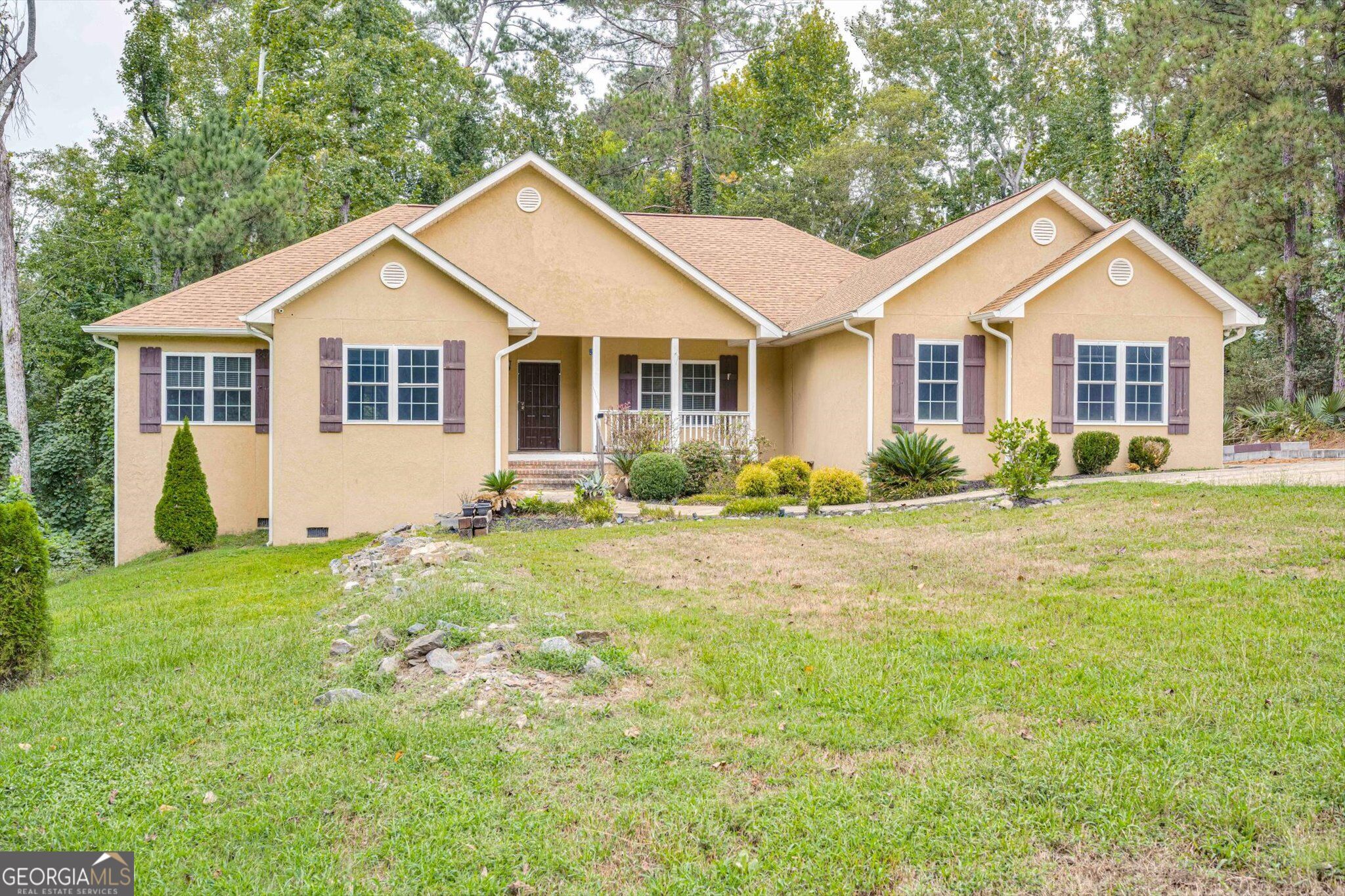 1390 Waterston Drive Property Photo 1