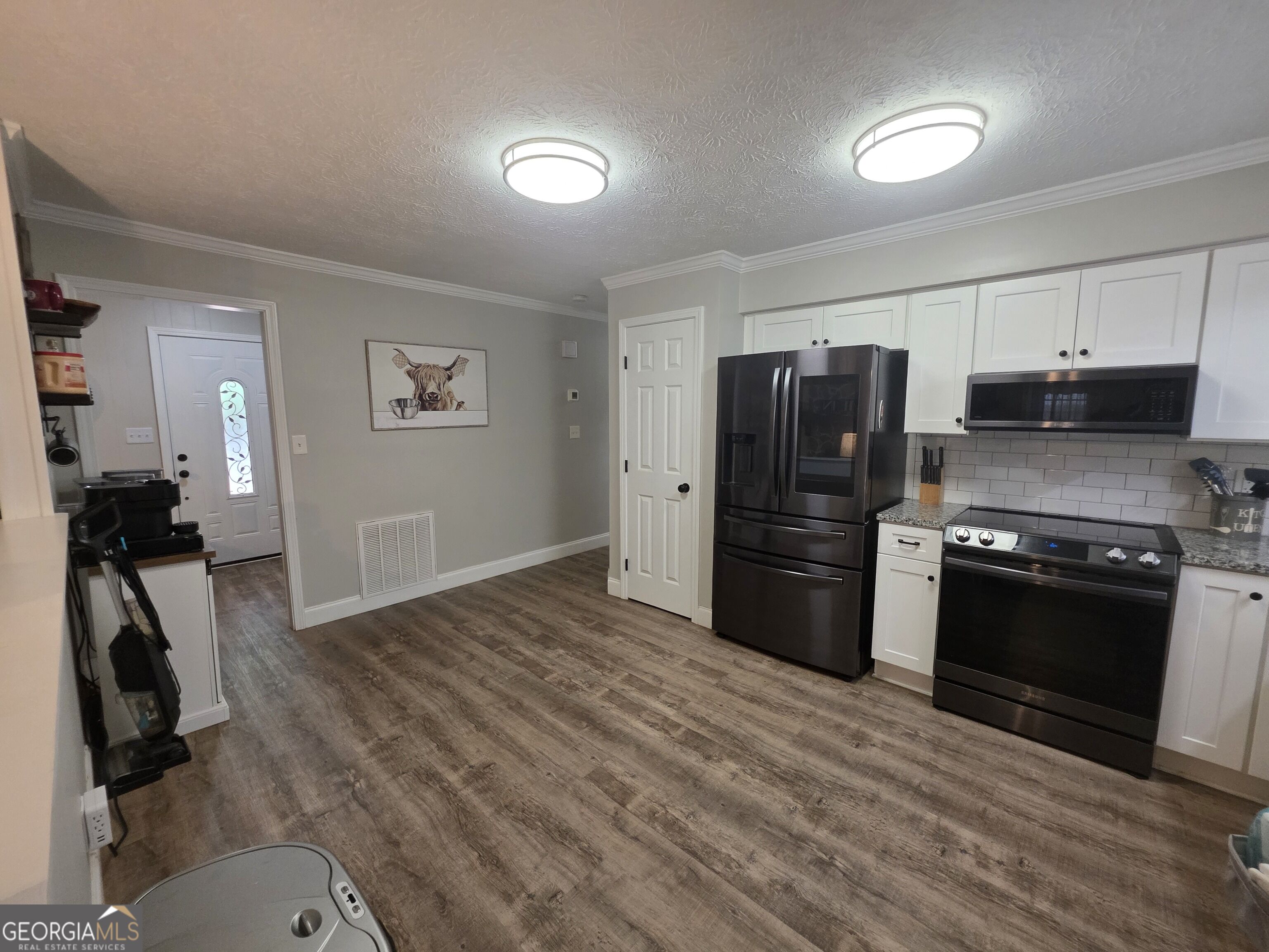 105 Heatherbrook Drive Property Photo 11