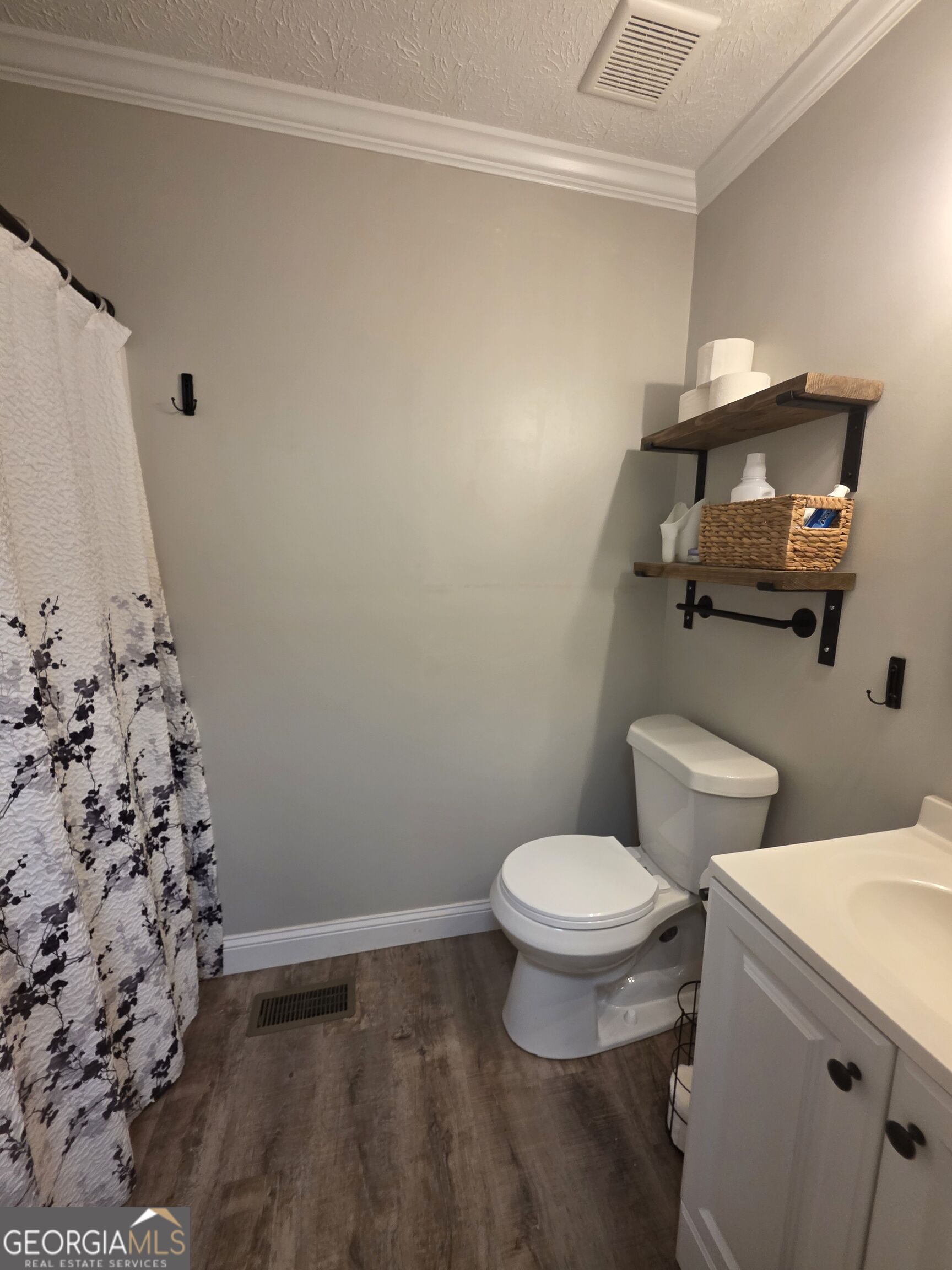 105 Heatherbrook Drive Property Photo 29