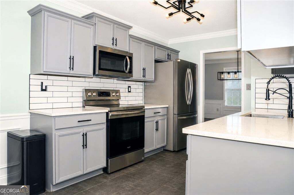 114 Waterbury Lane Property Photo 9