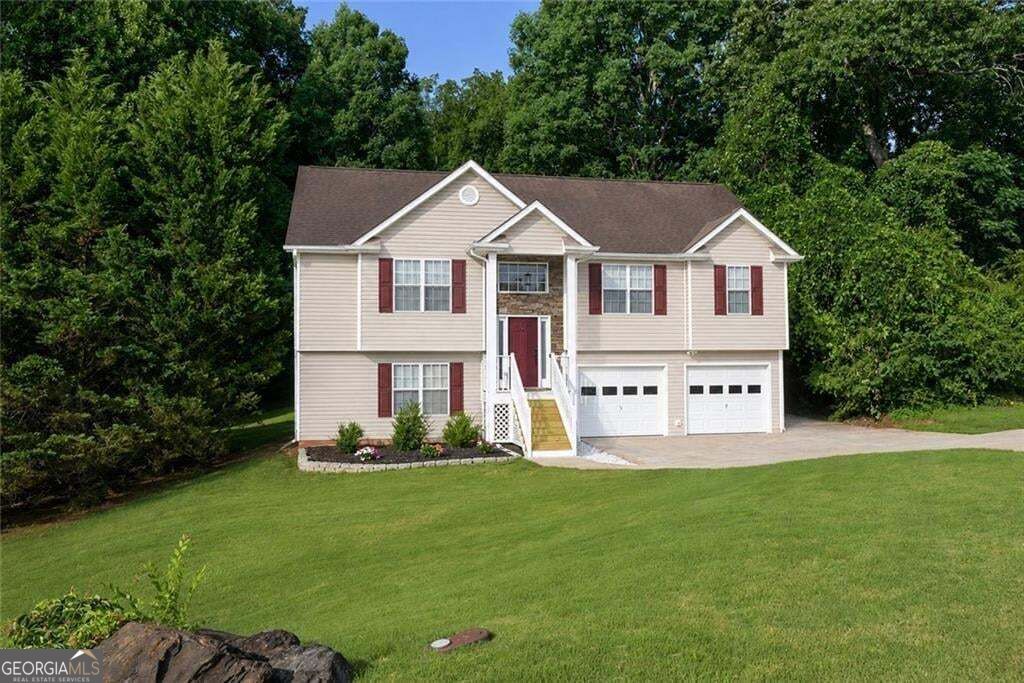 114 Waterbury Lane Property Photo 37