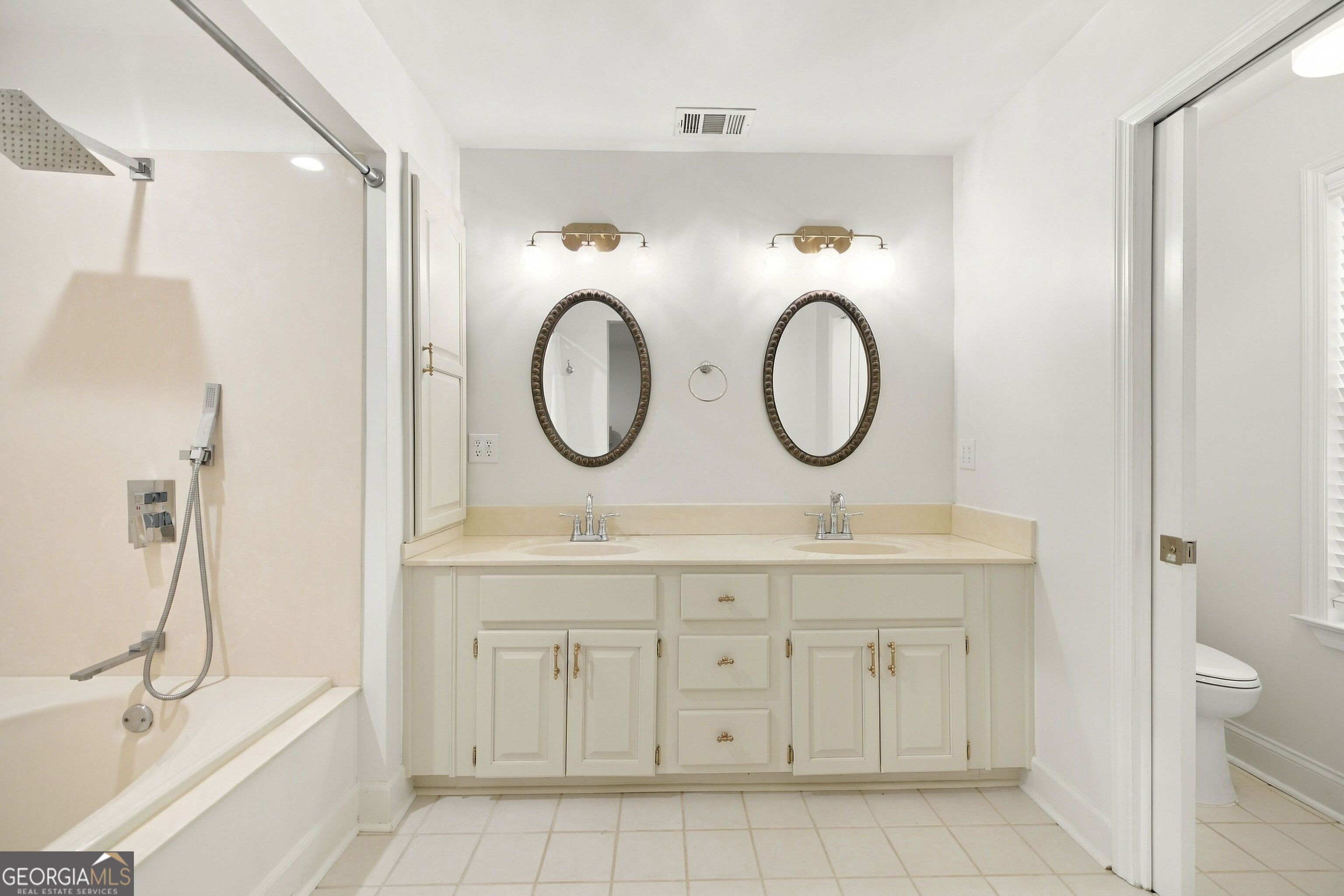 221 Muirfield Lane Property Photo 15