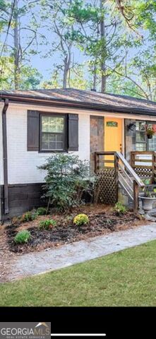2873 Gresham Road SE Property Photo 1