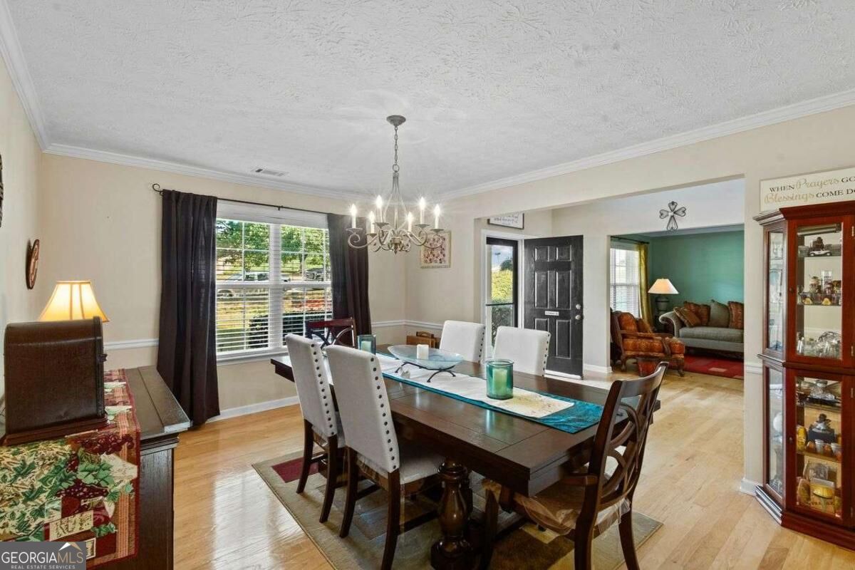 1138 Mitford Lane Property Photo 8