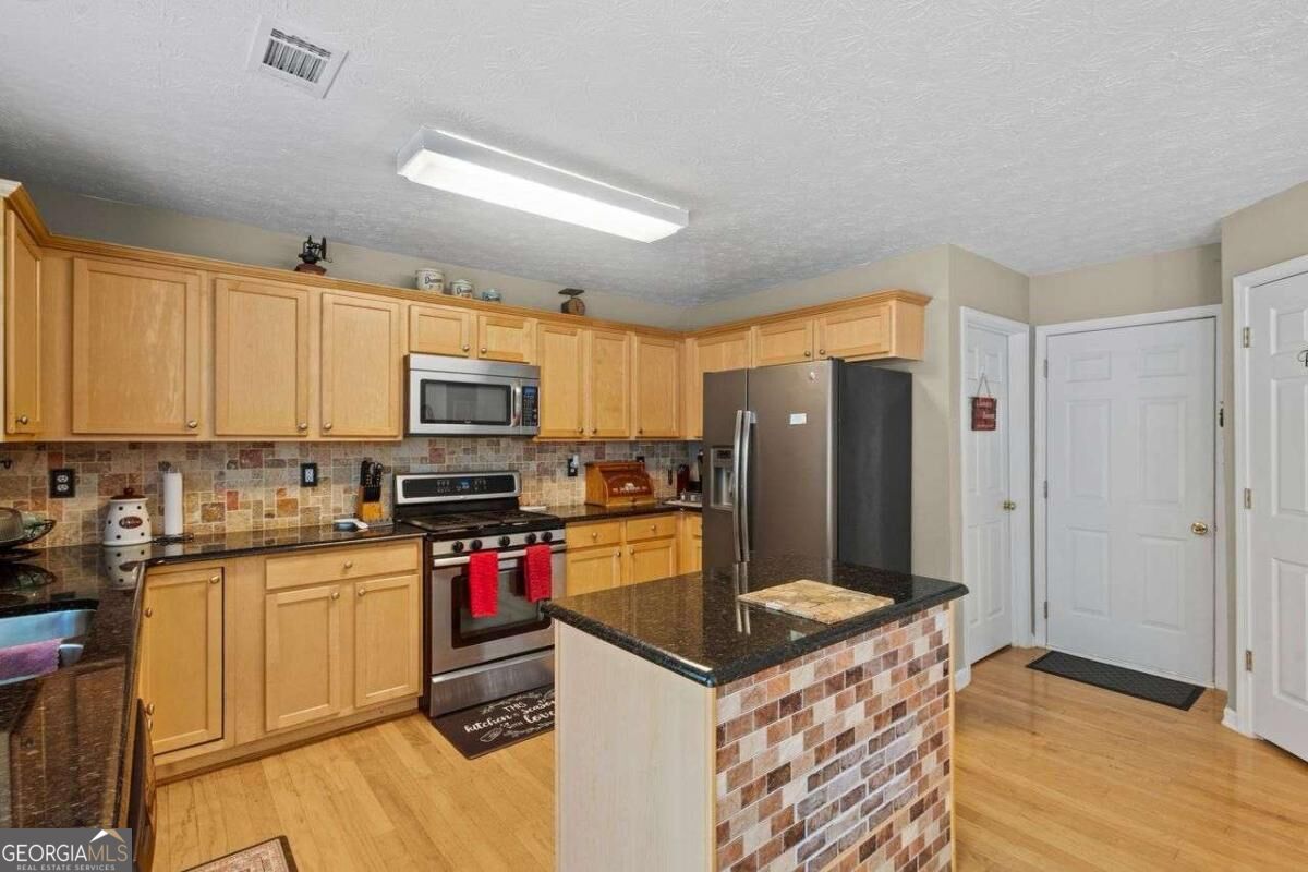 1138 Mitford Lane Property Photo 17