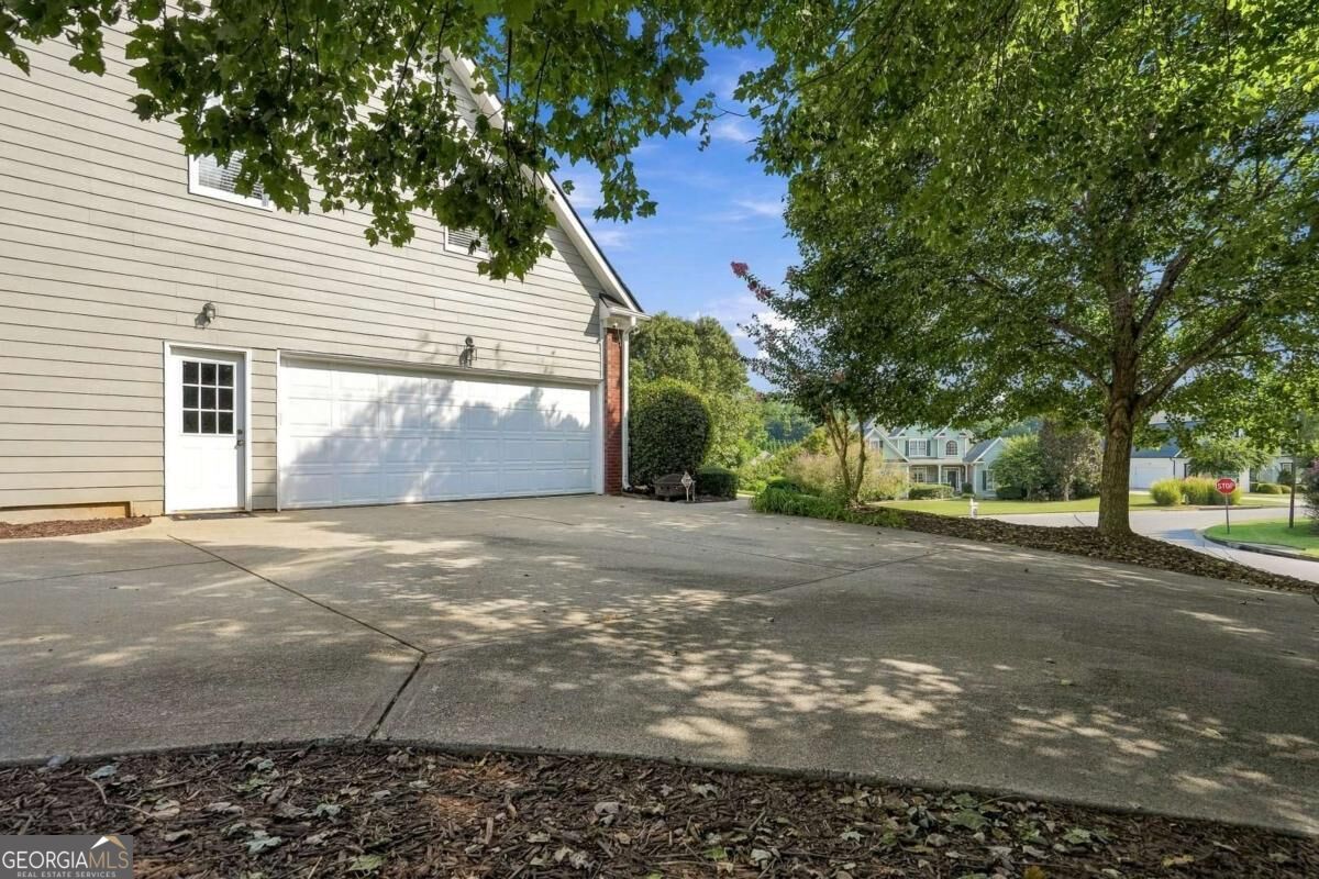 4910 Montclair Trail Property Photo 52