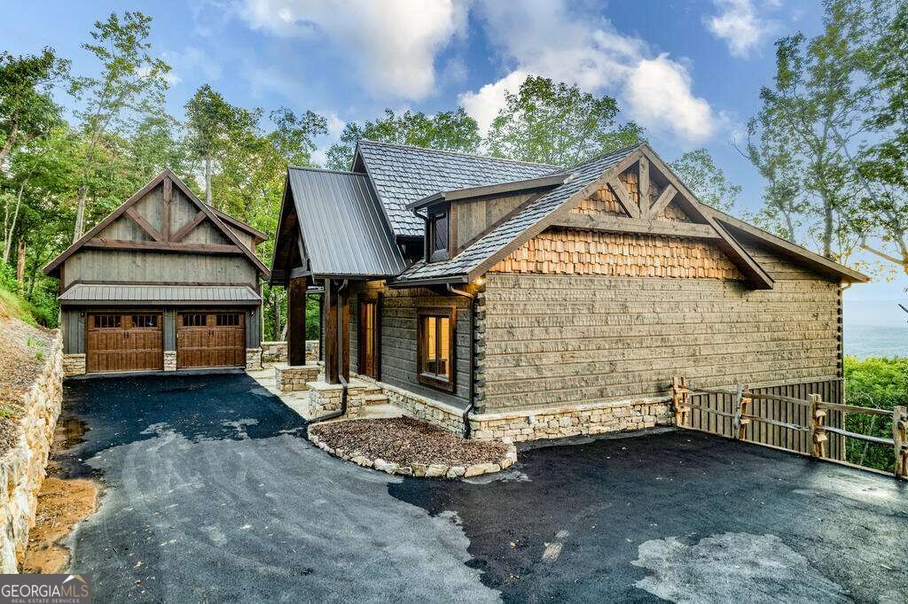 91 Kittatinny Drive Property Photo 3