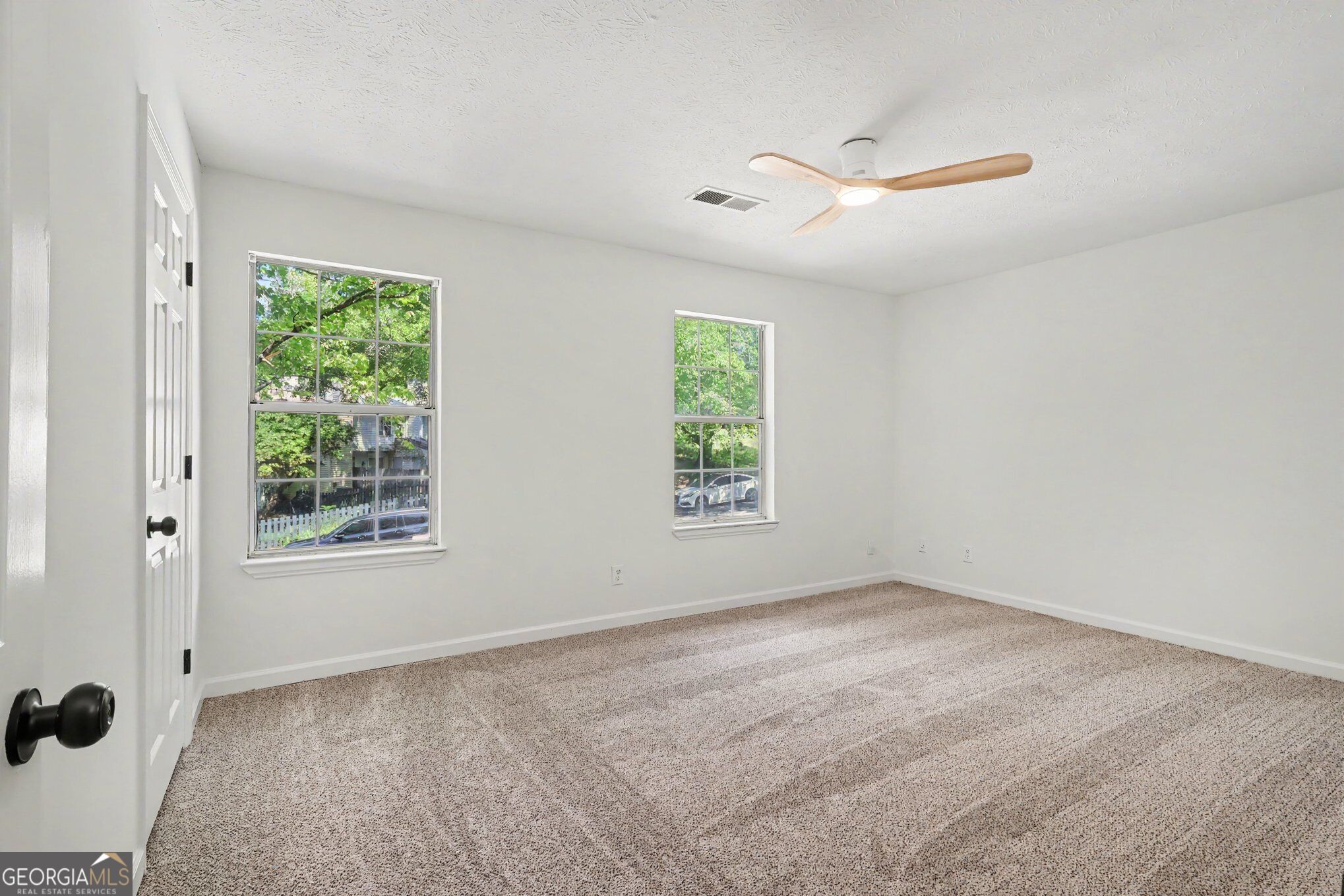 1090 Huntington Trace Se Property Photo 13