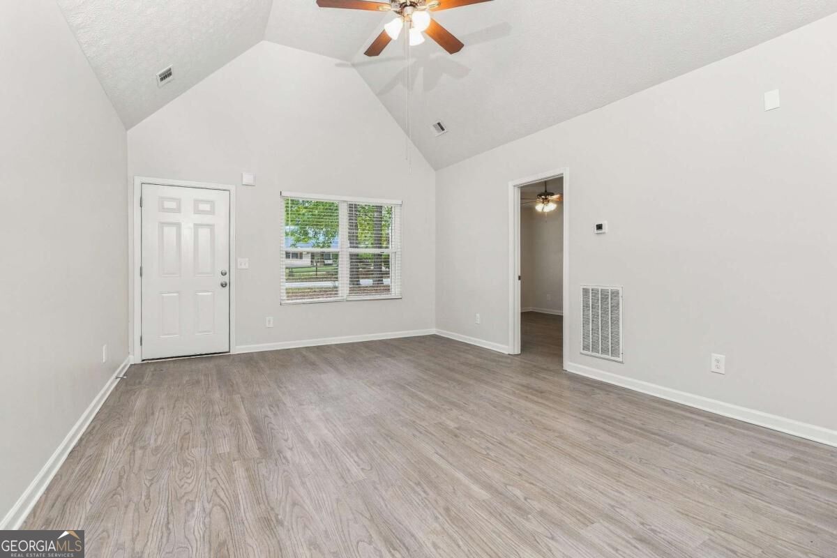 123 Whispering Pine Lane Ne Property Photo 6