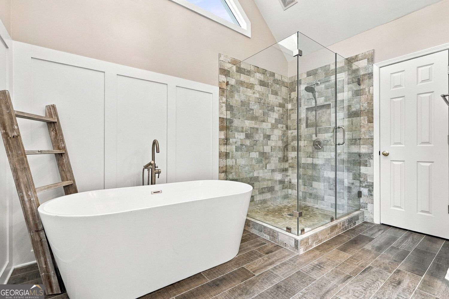 238 Rivergate Drive Property Photo 33