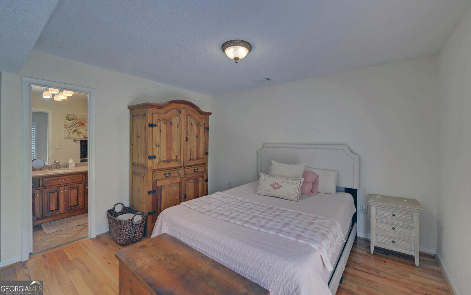 605 Candler Street Unit 3 Property Photo 11
