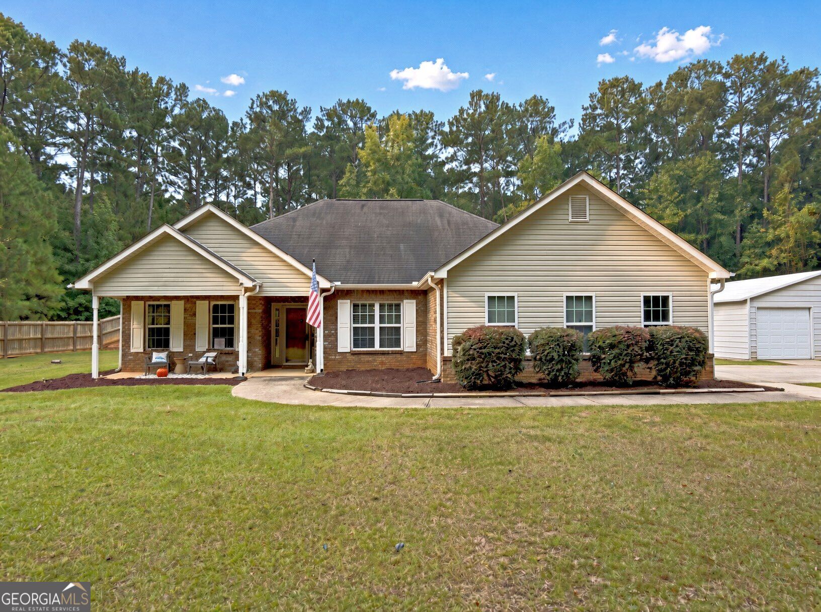 131 Mill Pond Court Property Photo 1