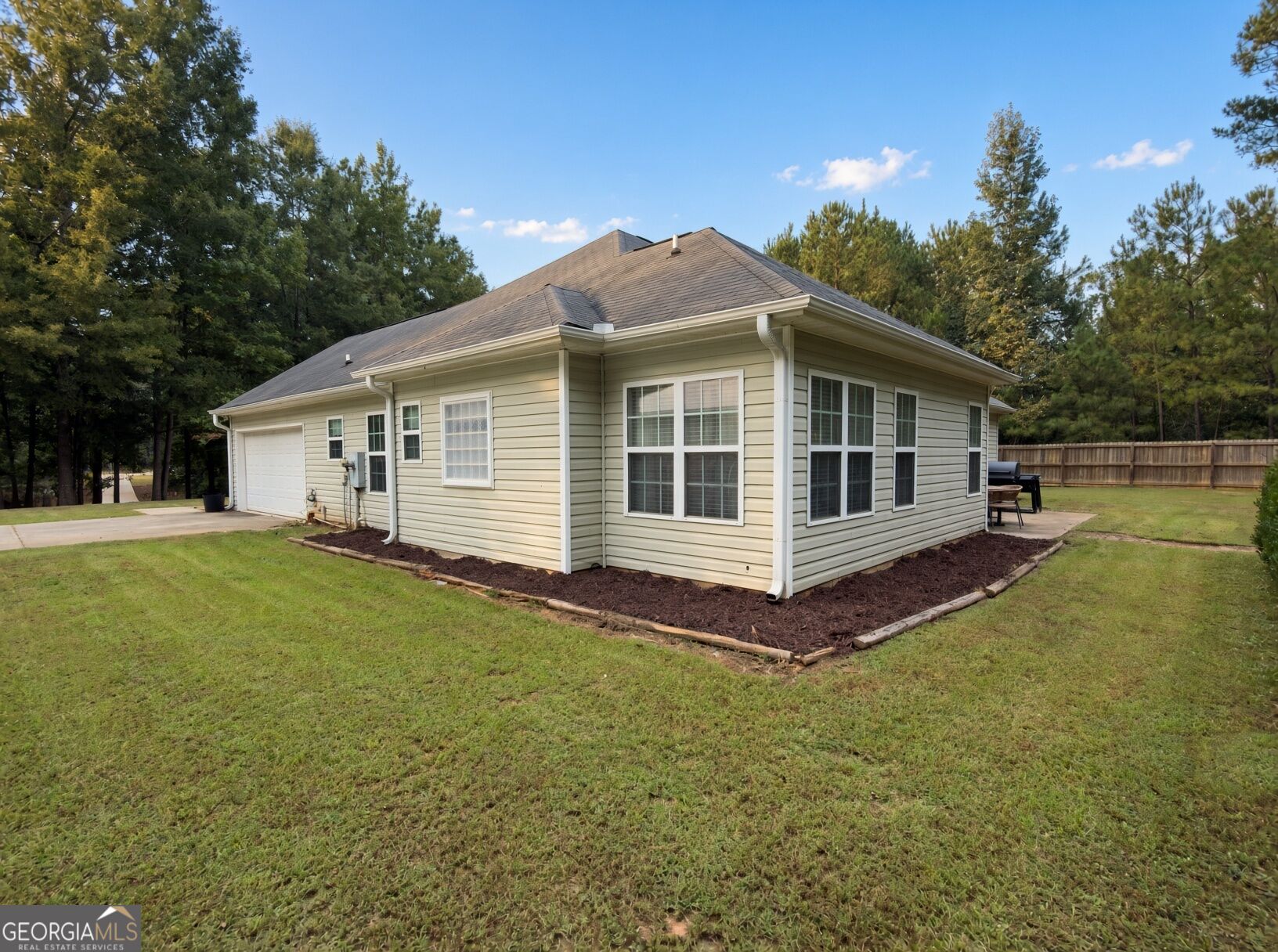131 Mill Pond Court Property Photo 2